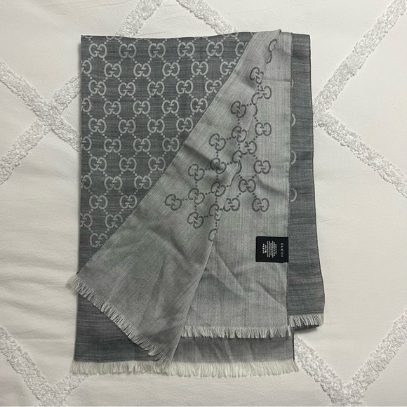 Gucci Reversible Fringe Scarf - Picture 1 of 6